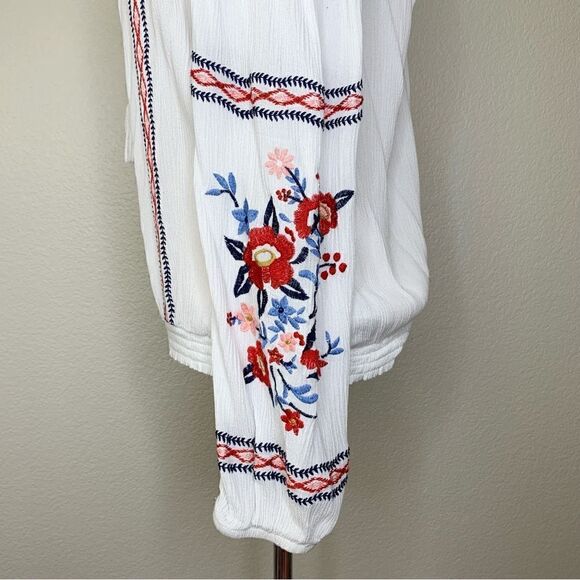 Xhilaration Off Shoulder White Textured Boho Embroidered Top - Picture 5 of 10